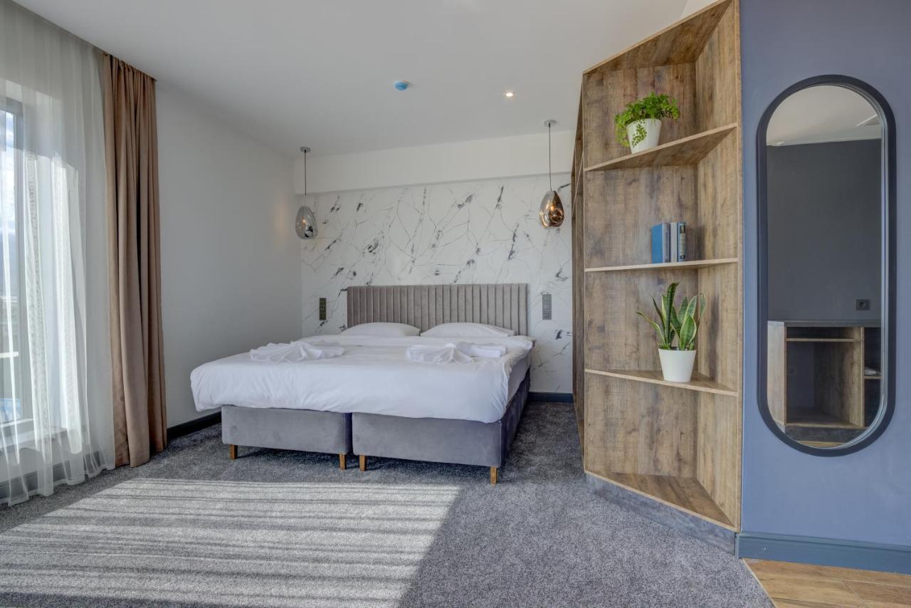 Olimp Hotel 보스테리 외부 사진